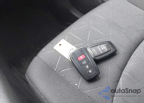 2023 Toyota Rav4 Xle из США, поврежденный, VIN 2T3P1RFV8PW335712